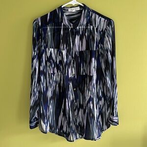 Two by Vince Camuto crepe de chine poly blouse. Black/blue/lilac/gray.